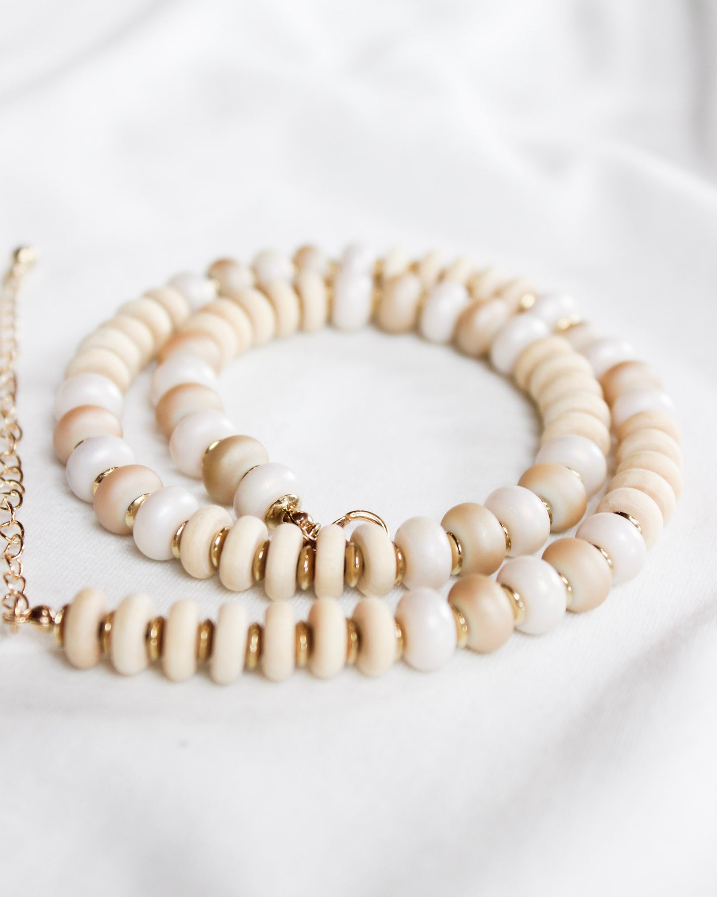 Mixed nude color beaded short necklace on gold chain