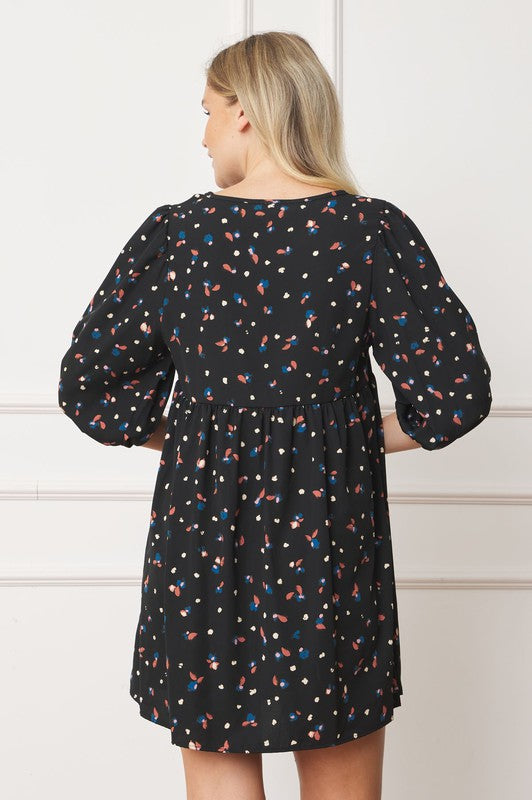 Abstract Polka Dot Bishop Sleeve Mini Dress - Curves